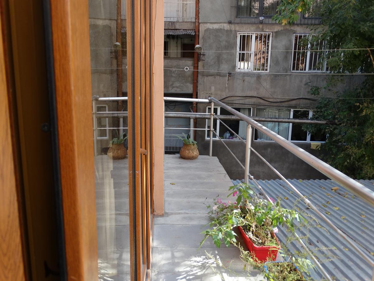 Destiny 1 Hostel Γιερεβάν Εξωτερικό φωτογραφία