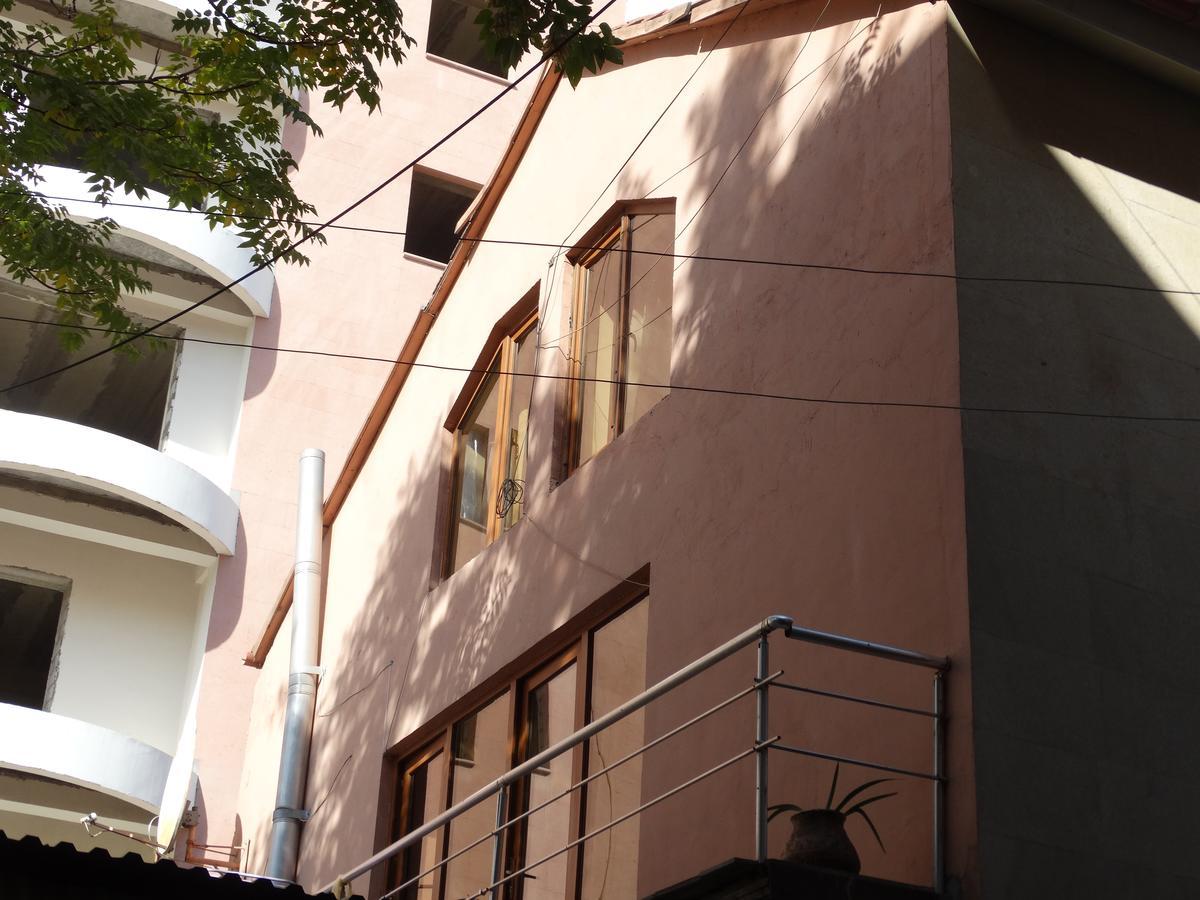 Destiny 1 Hostel Γιερεβάν Εξωτερικό φωτογραφία